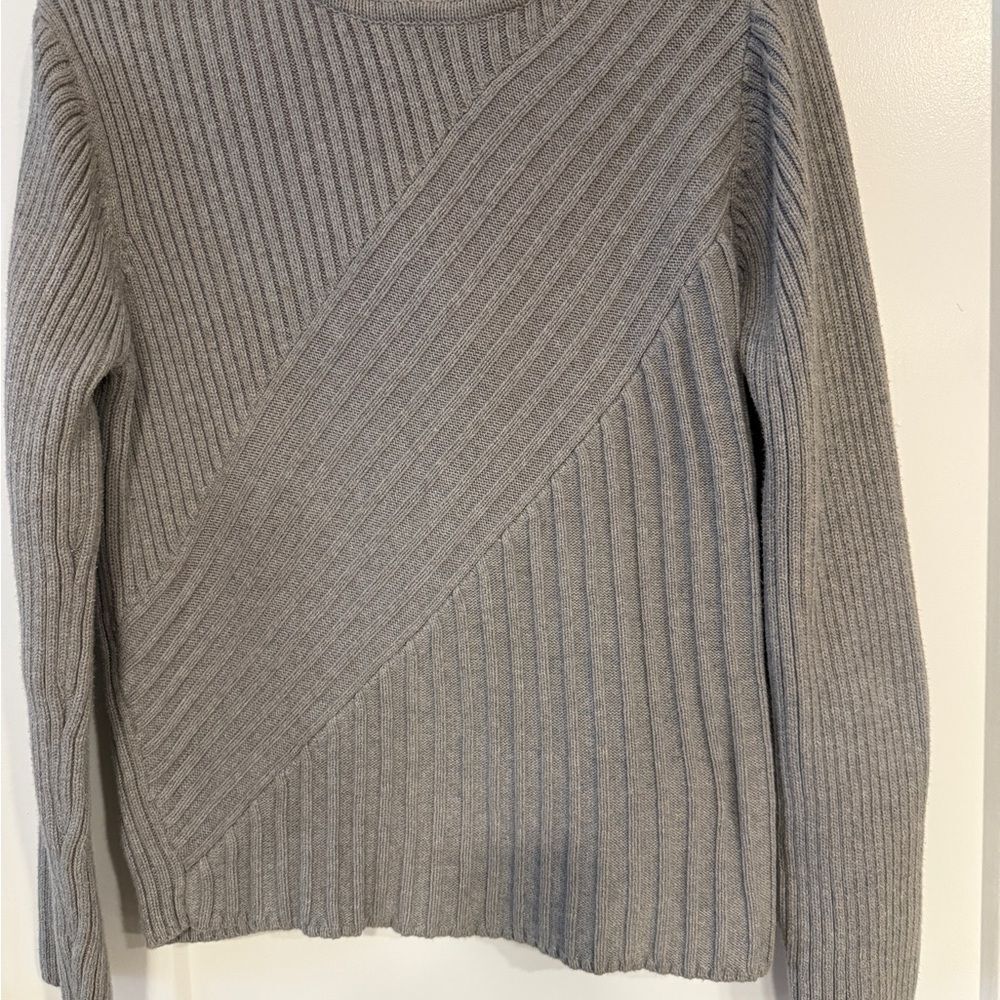 Jones New York Gray Ribbed Crew Neck Sweater